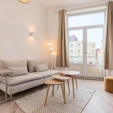 Appartement Spacious And Bright In The Center. *