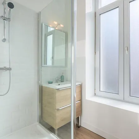 Spacious And Bright In The Center. * 릴