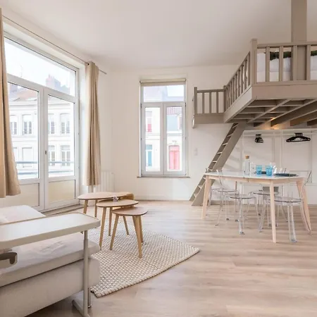 Apartament Spacious And Bright In The Center. *