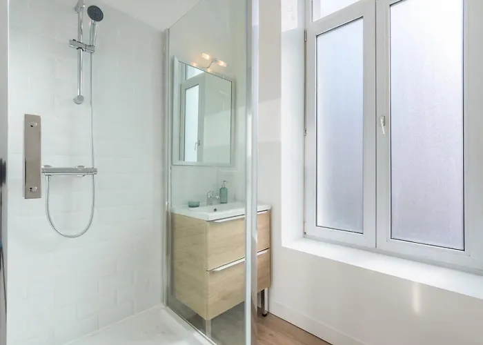 Spacious And Bright In The Center. * Lilla